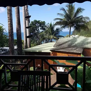 Gîtes Les Lodges Des Hauts De Bungalow Aruba Hébergement de vacances